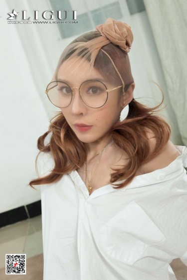 《美丽小蜜桃4美国伦理观看》